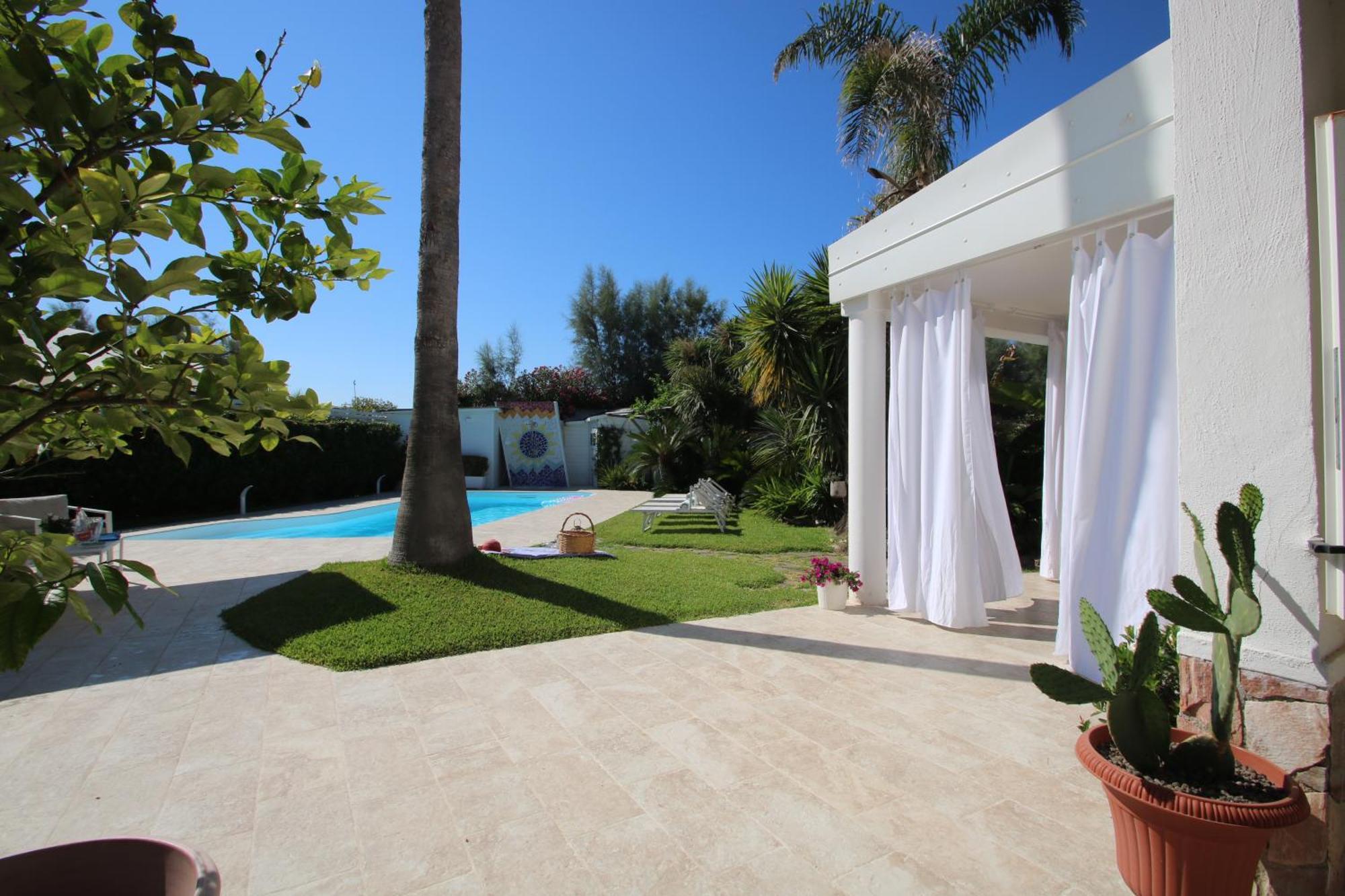 Edri Beach House - Villa Con Piscina Pontecagnano Eksteriør billede